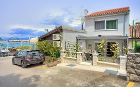 Holiday House Mar